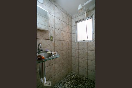 Banheiro da Suíte de casa para alugar com 1 quarto, 60m² em Parque Mandi, São Paulo