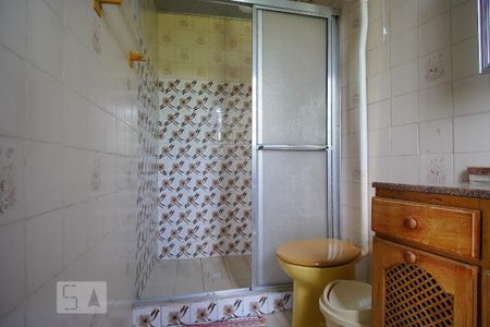 Casa à venda com 280m², 3 quartos e 2 vagasBanheiro- suite 