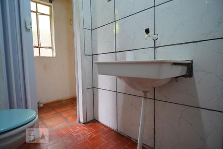 Casa à venda com 280m², 3 quartos e 2 vagasBanheiro