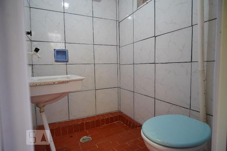 Casa à venda com 280m², 3 quartos e 2 vagasBanheiro