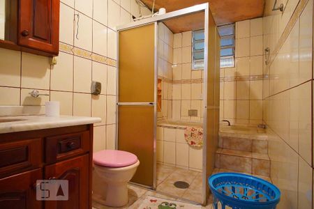 Casa à venda com 280m², 3 quartos e 2 vagasBanheiro