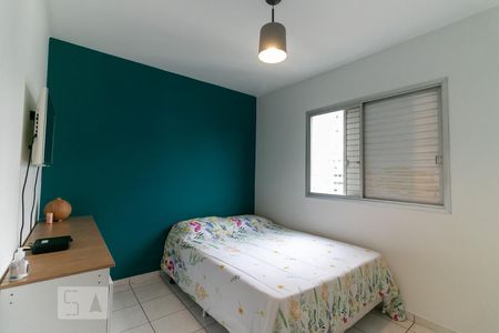 Quarto 1 de apartamento para alugar com 2 quartos, 55m² em Bosque da Saúde, São Paulo