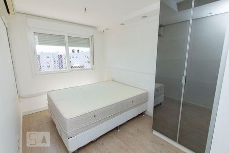 Suíte de apartamento à venda com 2 quartos, 56m² em Jardim Sabará, Porto Alegre