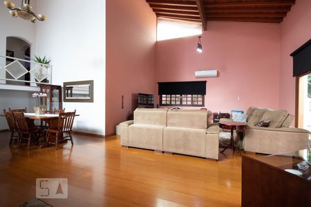 Sala de casa à venda com 3 quartos, 280m² em City Bussocaba, Osasco