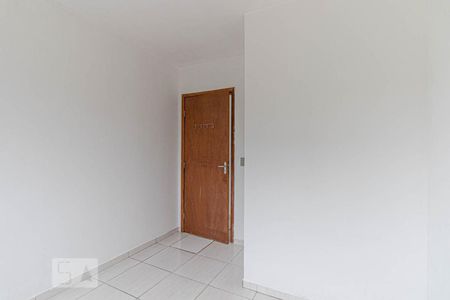Quarto  de apartamento para alugar com 1 quarto, 45m² em Novo Mundo, Curitiba