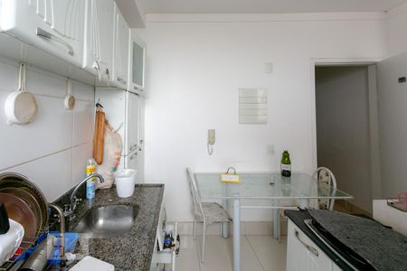 Apartamento para alugar com 190m², 2 quartos e 1 vaga Apartamento para alugar com 190m², 2 quartos e 1 vagaCozinha e Área de Serviço