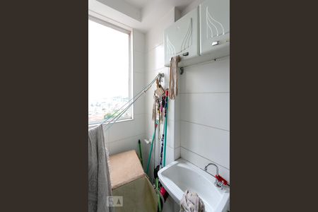 Apartamento para alugar com 190m², 2 quartos e 1 vaga Apartamento para alugar com 190m², 2 quartos e 1 vagaCozinha e Área de Serviço