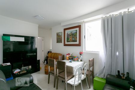 Salade Apartamento com 2 quartos, 190m² Palmeiras
