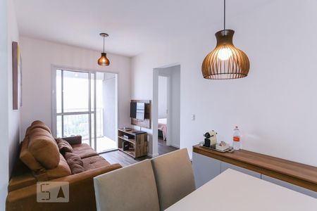Sala de apartamento para alugar com 2 quartos, 51m² em Água Branca, São Paulo