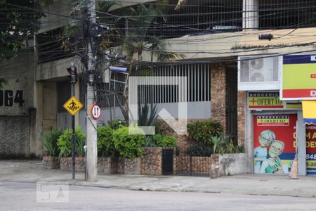 Apartamento para alugar com 67m², 2 quartos e 1 vagaFachada
