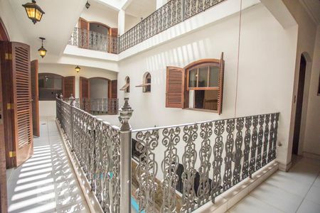 Casa à venda com 412m², 7 quartos e 3 vagasCorredor - Piso superior