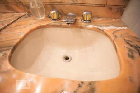 Casa à venda com 412m², 7 quartos e 3 vagasBanheiro Suíte - Torneira