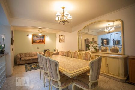 Casa à venda com 412m², 7 quartos e 3 vagasSala 2