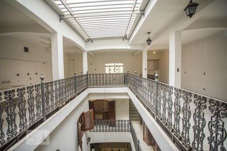 Casa à venda com 412m², 7 quartos e 3 vagasCorredor - Piso superior