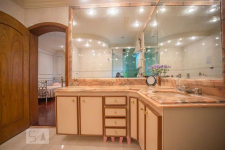 Casa à venda com 412m², 7 quartos e 3 vagasBanheiro Suíte