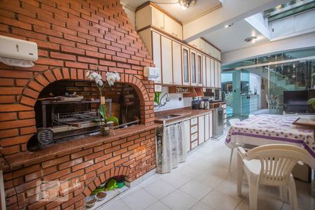 Casa à venda com 412m², 7 quartos e 3 vagasCozinha - Armários