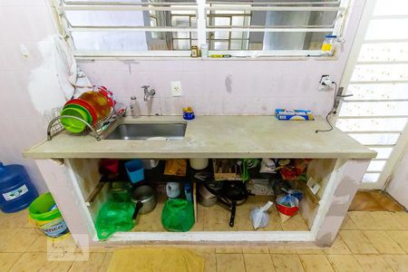 Casa para alugar com 190m², 5 quartos e 3 vagasCasa de fundos - Cozinha