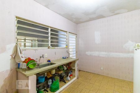 Casa para alugar com 190m², 5 quartos e 3 vagasCasa de fundos - Cozinha