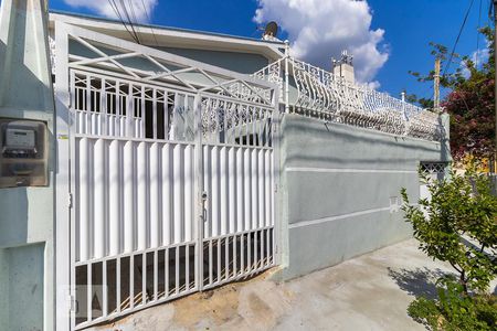 Casa para alugar com 190m², 5 quartos e 3 vagasFachada