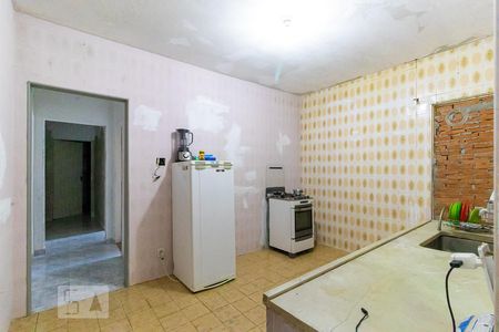 Casa para alugar com 190m², 5 quartos e 3 vagasCasa de fundos - Cozinha