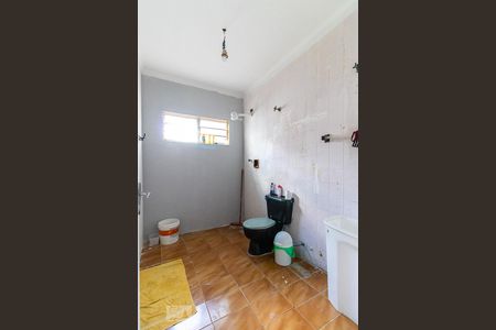 Casa para alugar com 190m², 5 quartos e 3 vagasCasa de fundos - Banheiro