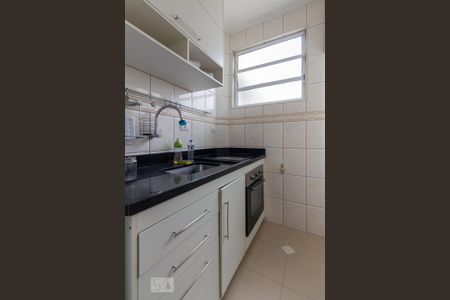 Cozinha de apartamento para alugar com 2 quartos, 40m² em Bela Vista, São Paulo