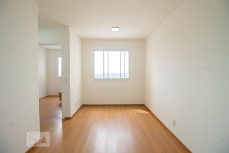 Sala de apartamento para alugar com 2 quartos, 41m² em Jardim Santa Emília, São Paulo