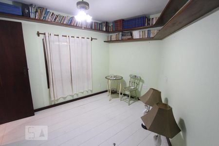 Casa à venda com 384m², 5 quartos e 2 vagasQuarto 3