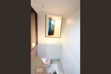 Casa à venda com 384m², 5 quartos e 2 vagasBanheiro Social