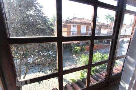 Casa à venda com 384m², 5 quartos e 2 vagasVista - Quarto 1