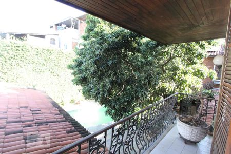 Casa à venda com 384m², 5 quartos e 2 vagasVista varanda quarto 4