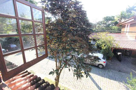 Casa à venda com 384m², 5 quartos e 2 vagasVista - Quarto 1