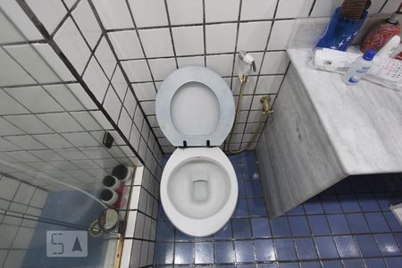 Casa à venda com 384m², 5 quartos e 2 vagasBanheiro suite quarto 4