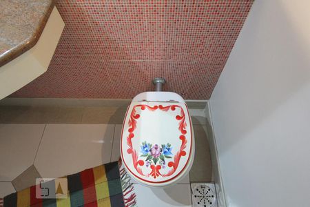 Casa à venda com 384m², 5 quartos e 2 vagasBanheiro Social