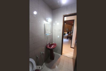 Casa à venda com 384m², 5 quartos e 2 vagasBanheiro Social