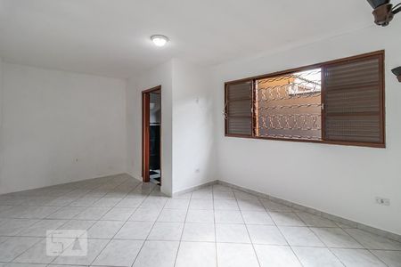 Casa à venda com 105m², 3 quartos e 2 vagasSuíte