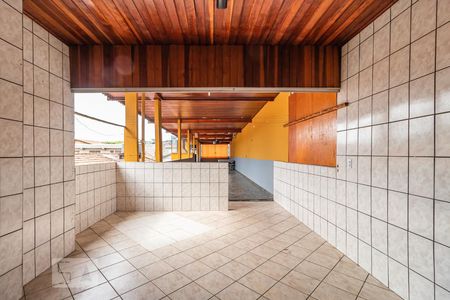 Casa à venda com 105m², 3 quartos e 2 vagasÁrea de Serviço