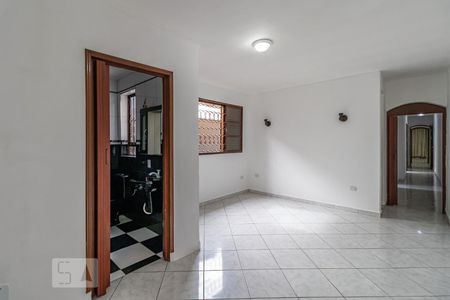 Casa à venda com 105m², 3 quartos e 2 vagasSuíte