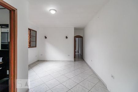 Casa à venda com 105m², 3 quartos e 2 vagasSuíte