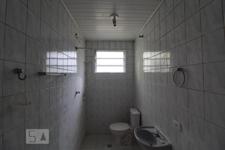 Banheiro de casa para alugar com 1 quarto, 60m² em Olímpico, São Caetano do Sul