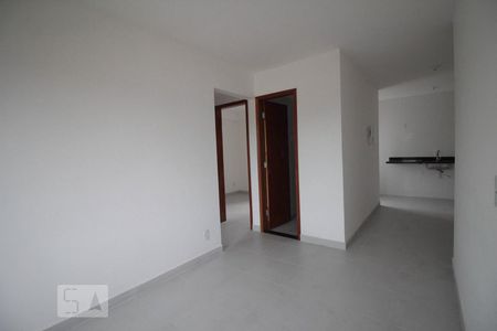 Sala de apartamento para alugar com 2 quartos, 45m² em Vila Clarice, São Paulo
