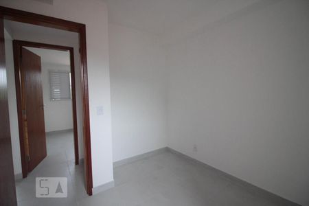 quarto 1 de apartamento para alugar com 2 quartos, 45m² em Vila Clarice, São Paulo