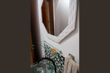 Casa à venda com 150m², 3 quartos e 1 vaga Casa à venda com 150m², 3 quartos e 1 vagaBanheiro 2