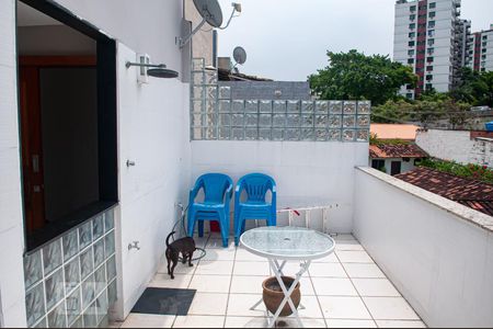 Casa à venda com 150m², 3 quartos e 1 vaga Casa à venda com 150m², 3 quartos e 1 vagaCobertura