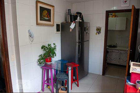 Casa à venda com 150m², 3 quartos e 1 vaga Casa à venda com 150m², 3 quartos e 1 vagaCozinha