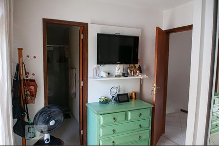 Casa à venda com 150m², 3 quartos e 1 vaga Casa à venda com 150m², 3 quartos e 1 vagaSuíte