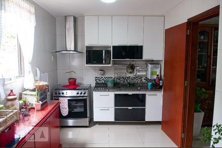 Casa à venda com 150m², 3 quartos e 1 vaga Casa à venda com 150m², 3 quartos e 1 vagaCozinha