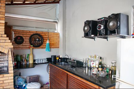 Casa à venda com 150m², 3 quartos e 1 vaga Casa à venda com 150m², 3 quartos e 1 vagaChurrasqueira