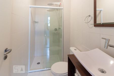 Banheiro 1 de apartamento para alugar com 1 quarto, 69m² em Jaguaré, São Paulo