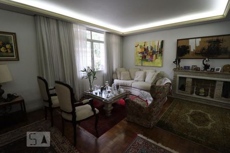 Sala de casa à venda com 5 quartos, 650m² em Sumaré, São Paulo